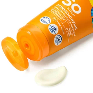 کرم ضد آفتاب SPF 50 ساندنس